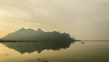 从几亿年前到现在还存活的古代生物
