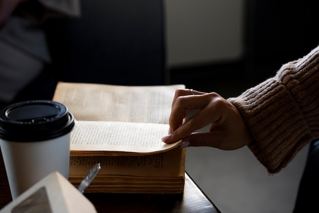 大学生提升自我的高分书籍